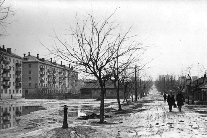 300 лет Красноармейского проспекта Тулы: от болота до современного пространства с парковкой для чемоданов 300 лет Красноармейского проспекта Тулы: от болота до современного пространства с парковкой для чемоданов