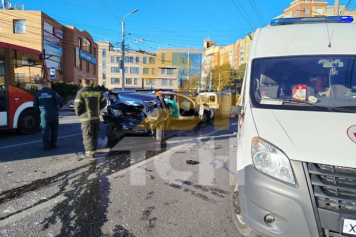 Виновник массовой аварии в Туле просил гаишников отвезти его в "Респект"
