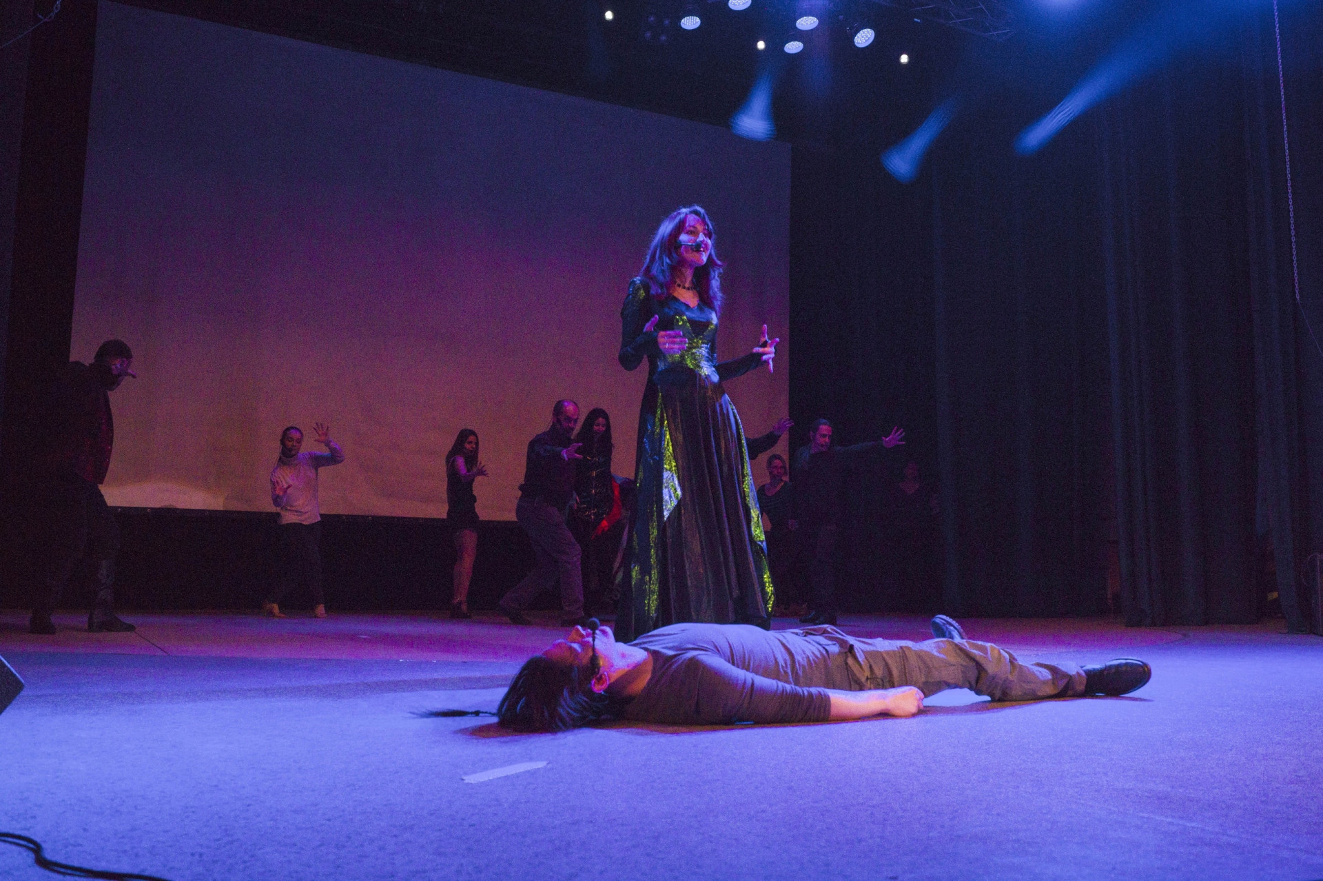 Фотограф: Надежда Корнилова. София Кириллова в роли колдуньи, мюзикл-трагифарс 