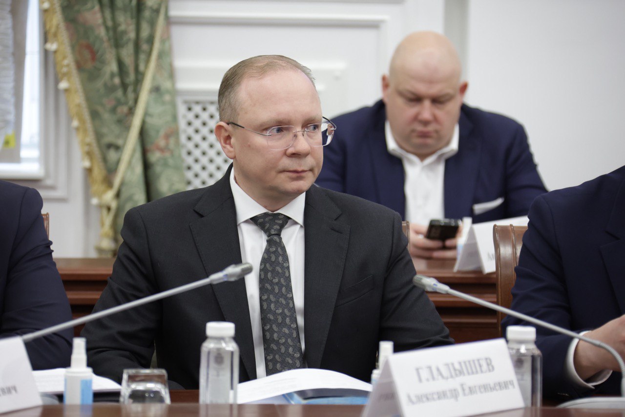 Александр Гладышев