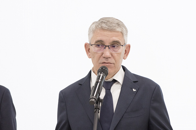 Дмитрий Миляев дал старт новой линии производства товаров повседневнего спроса на предприятии ЭвоКом в Веневе