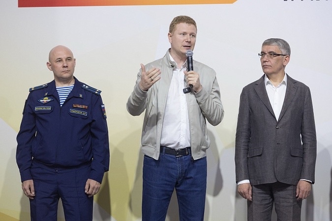 «Мы одна большая команда»: Дмитрий Миляев дал старт Всероссийской спартакиаде госслужащих