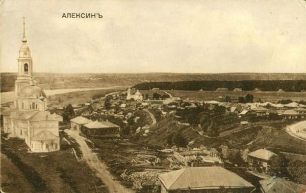 Оползень в Алексине, моровое кладбище и провалившийся храм: почему улицы города сползают в Оку? Оползень в Алексине, моровое кладбище и провалившийся храм: почему улицы города сползают в Оку?