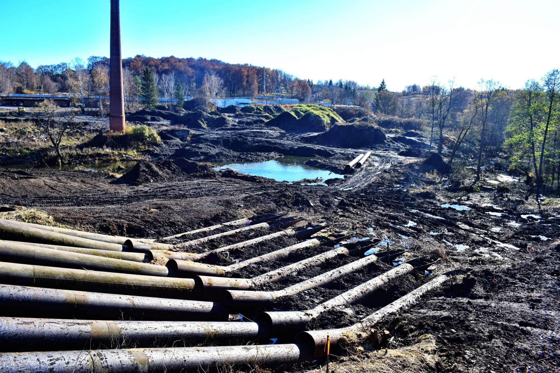 Ремонт плотины в Ханино, фото со страницы Вконтакте экс-главы администрации Суворовского района Геннадия Сорокина