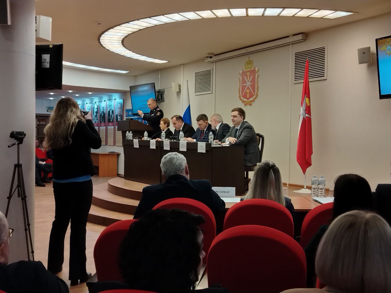 Александр Куликов на заседании областной Думы