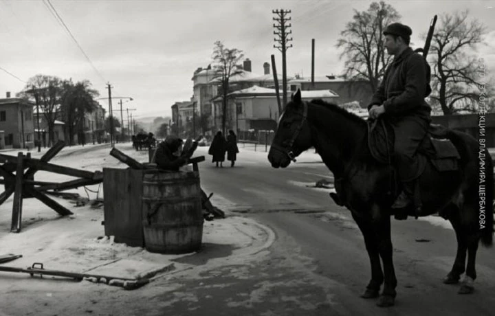 Улица Коммунаров в 1941 году. Фото из коллекции Владимира Щербакова.