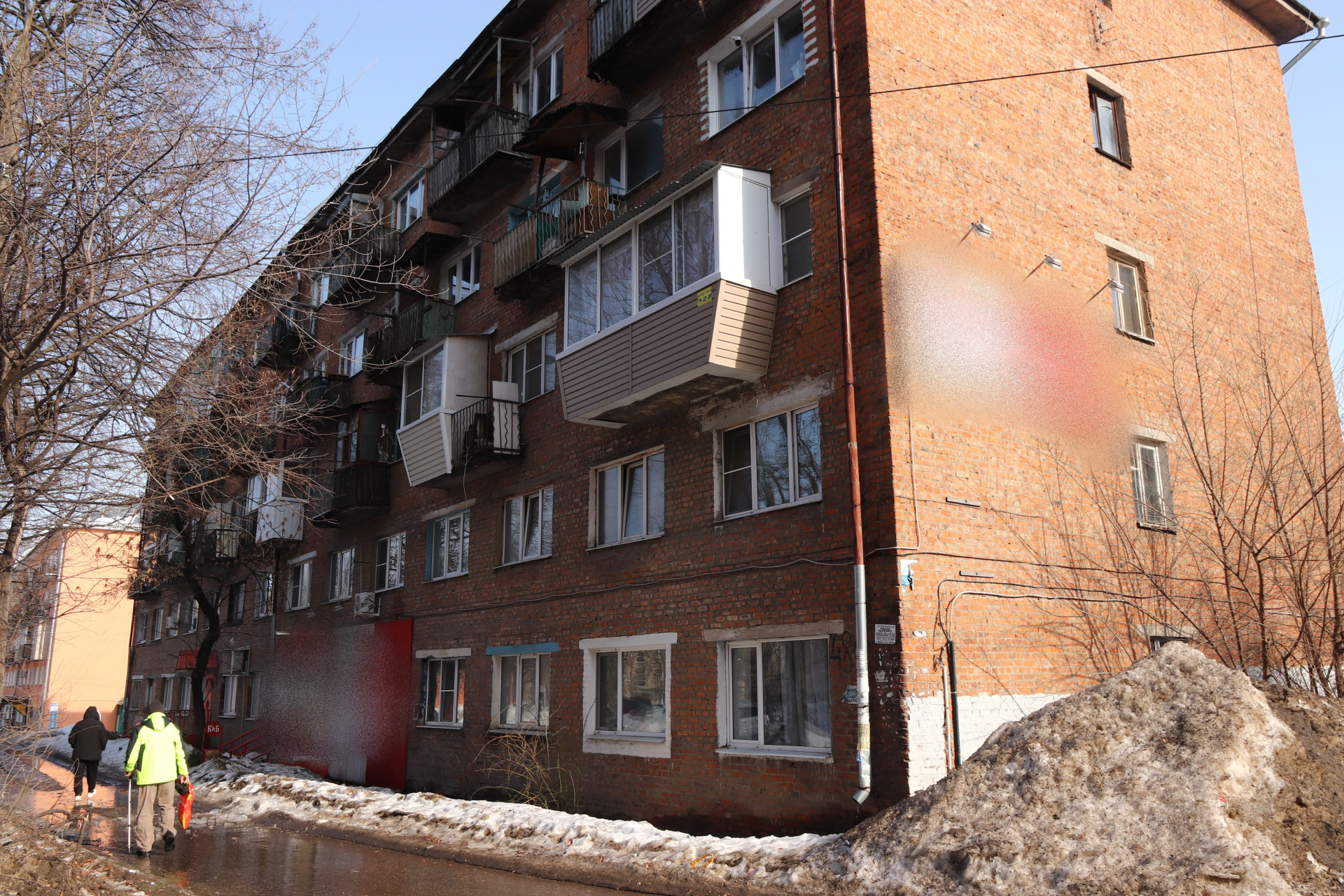 Дом №48а на улице Металлургов. Фото: ТСН24