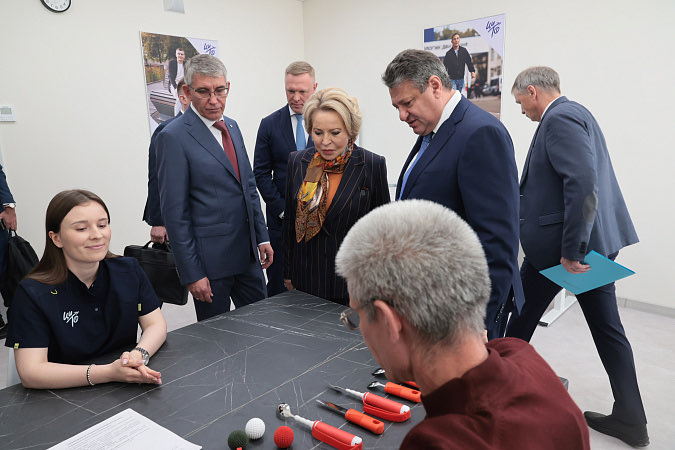 Валентина Матвиенко посетила открытие Центра инноваций в травматологии и ортопедии в Туле Валентина Матвиенко посетила открытие Центра инноваций в травматологии и ортопедии в Туле