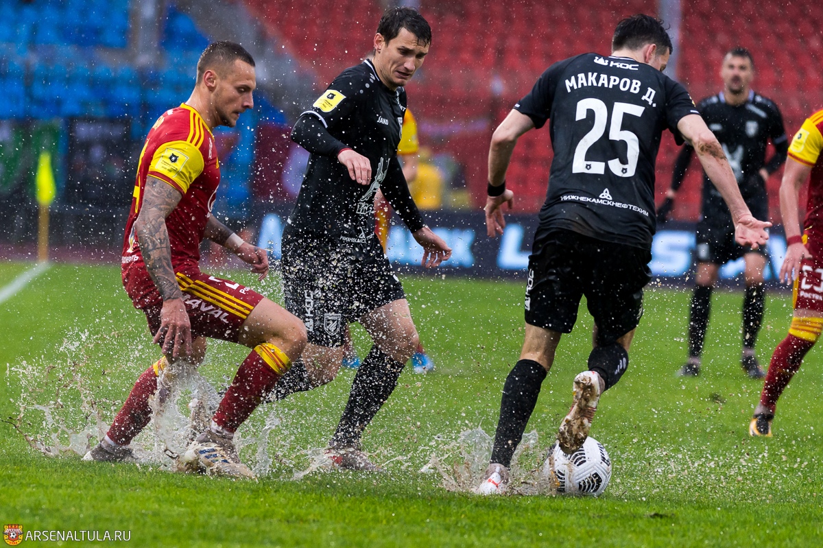 Вряд ли дело было в состоянии поля...