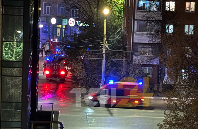 В Туле загорелся офисный комплекс на улице Болдина В Туле загорелся офисный комплекс на улице Болдина