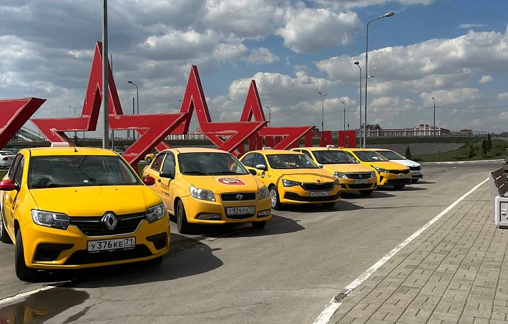 В парке «Патриот-Тула» проходит региональный этап Всероссийского конкурса «Лучший таксист»
