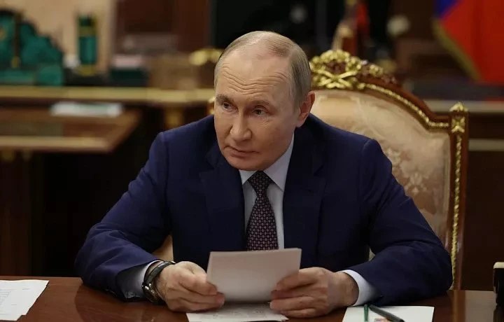 Песков рассказал, когда состоится прямая линия президента Путина в 2025 году Песков рассказал, когда состоится прямая линия президента Путина в 2025 году