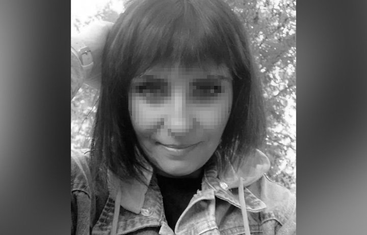 В Алексине простились с матерью 14-летнего подростка, погибшего под колесами поезда В Алексине простились с матерью 14-летнего подростка, погибшего под колесами поезда