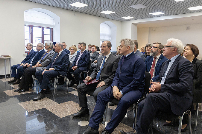 Тульское отделение Российского исторического общества отметило десятилетие со дня основания Тульское отделение Российского исторического общества отметило десятилетие со дня основания
