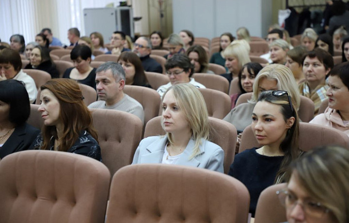 Тулякам представили проект бюджета города на ближайшие три года Тулякам представили проект бюджета города на ближайшие три года