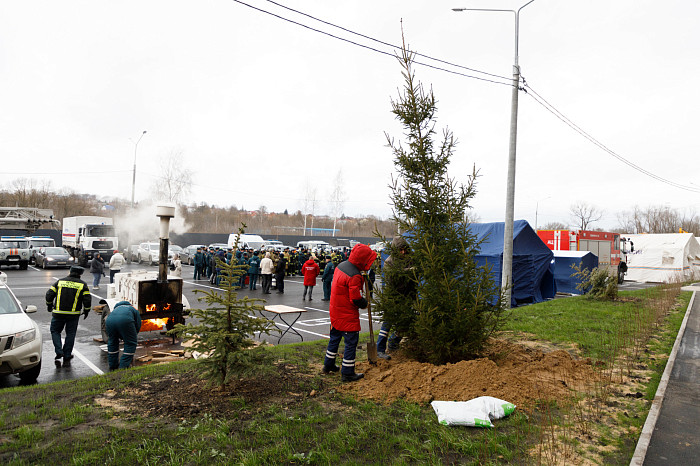 В Туле спасатель в полной экипировке поднялся на 25 этаж за три минуты и семь секунд В Туле спасатель в полной экипировке поднялся на 25 этаж за три минуты и семь секунд