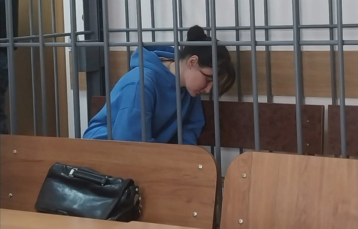 «Это гипноз какой-то. Ей почему-то тяжело сказать нет»: в Туле под стражу взяли риэлтора Елену Гапонову «Это гипноз какой-то. Ей почему-то тяжело сказать нет»: в Туле под стражу взяли риэлтора Елену Гапонову