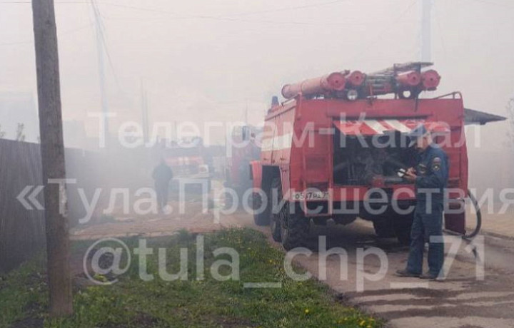В Киреевске загорелся частный жилой дом