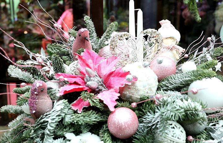 Где взять праздничное настроение? Тульские флористы удивляют атмосферными новогодними композициями