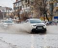 Улица полна снегожидкостей: фоторепортаж с затопленных дорог и тротуаров Тулы Улица полна снегожидкостей: фоторепортаж с затопленных дорог и тротуаров Тулы