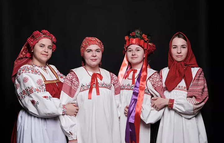 Тульский фольклорный ансамбль «Дежа» завоевал Гран-при Международного фестиваля-конкурса Тульский фольклорный ансамбль «Дежа» завоевал Гран-при Международного фестиваля-конкурса