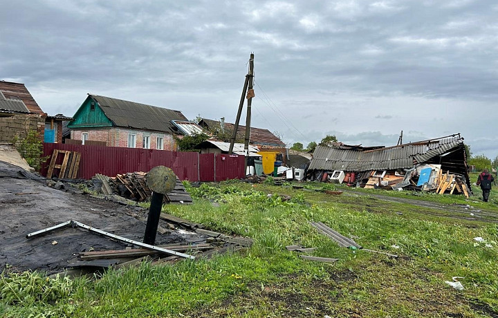 В селе Новокрасивое в Ефремове прошел ураган