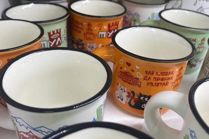 Толстой, наличники и самовары: какую сувенирную продукцию можно найти в Туле - фоторепортаж Толстой, наличники и самовары: какую сувенирную продукцию можно найти в Туле - фоторепортаж
