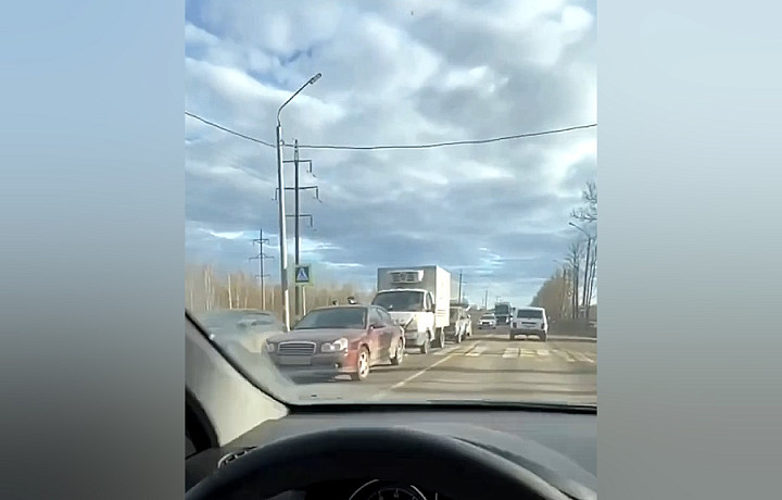 Четыре машины устроили ДТП на Одоевском шоссе в Туле Четыре машины устроили ДТП на Одоевском шоссе в Туле
