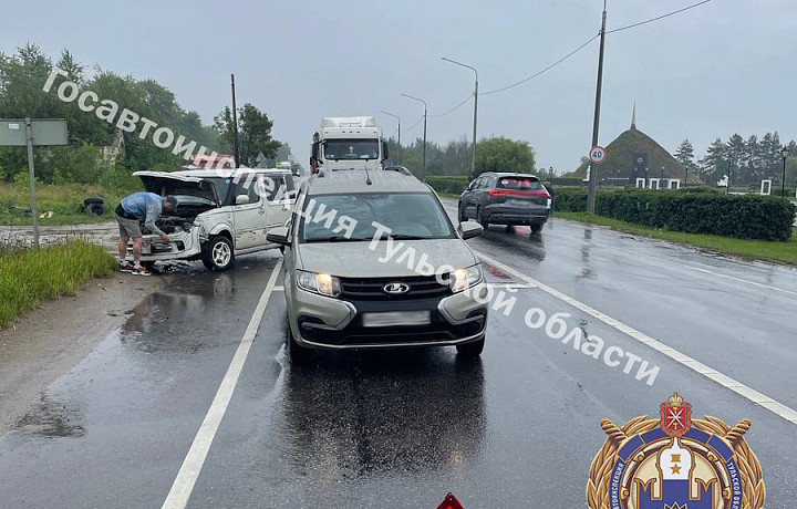 Водитель Nissan устроил ДТП на трассе «Тула – Новомосковск», не справившись с управлением Водитель Nissan устроил ДТП на трассе «Тула – Новомосковск», не справившись с управлением