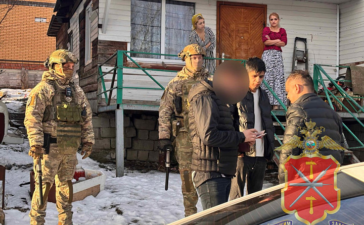 Силовики проводят рейд у косогорских цыган: ищут врезки в коммуникации и мужчин, не вставших на воинский учет