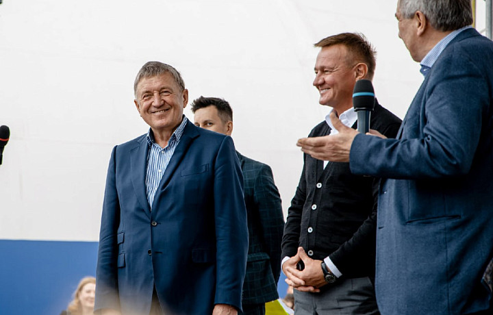 Отцу губернатора Тульской области Алексея Дюмина присвоили звание «Почетный гражданин Курской области»