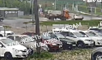 Момент ДТП на улице Рязанской в Туле попал на видео