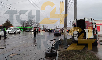 Туляки организовали стихийный мемориал на месте страшного ДТП на Пролетраском мосту