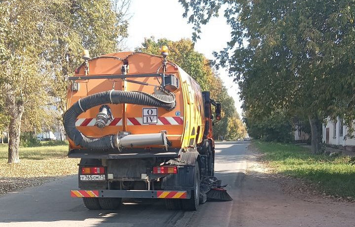 В Туле 21 сентября продолжается уборка городских улиц В Туле 21 сентября продолжается уборка городских улиц