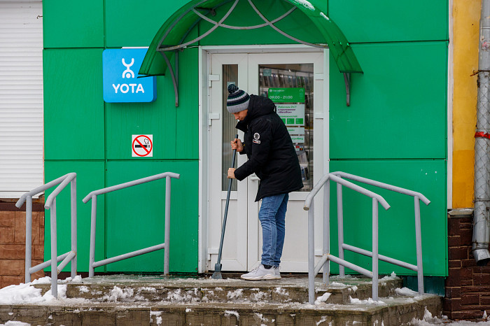 Улица полна снегожидкостей: фоторепортаж с затопленных дорог и тротуаров Тулы Улица полна снегожидкостей: фоторепортаж с затопленных дорог и тротуаров Тулы