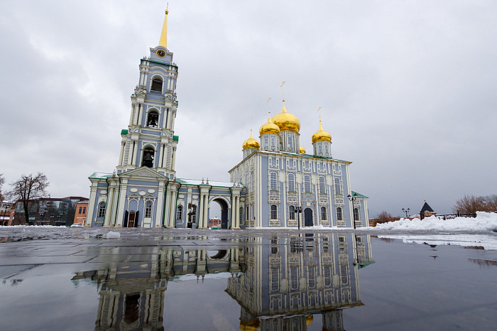 Улица полна снегожидкостей: фоторепортаж с затопленных дорог и тротуаров Тулы Улица полна снегожидкостей: фоторепортаж с затопленных дорог и тротуаров Тулы
