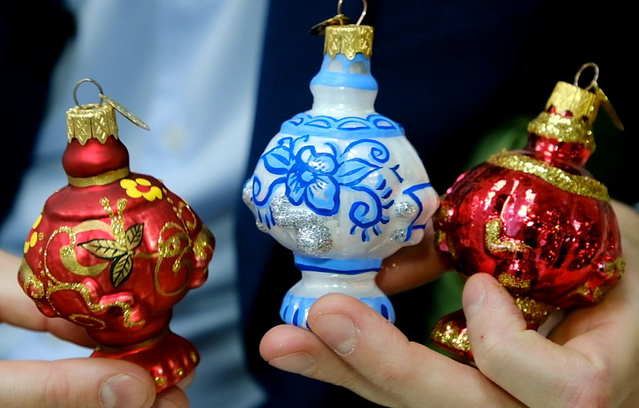 Самовар стал самой популярной елочной игрушкой, связанной с Тулой Самовар стал самой популярной елочной игрушкой, связанной с Тулой