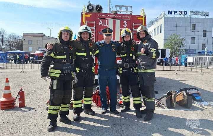 Тульские спасатели вошли в топ-10 в ЦФО по аварийно-спасательным работам при ликвидации ДТП Тульские спасатели вошли в топ-10 в ЦФО по аварийно-спасательным работам при ликвидации ДТП