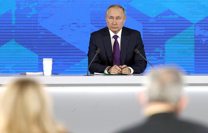 Прямая линия и ежегодная пресс-конференция Владимира Путина пройдут 14 декабря Прямая линия и ежегодная пресс-конференция Владимира Путина пройдут 14 декабря