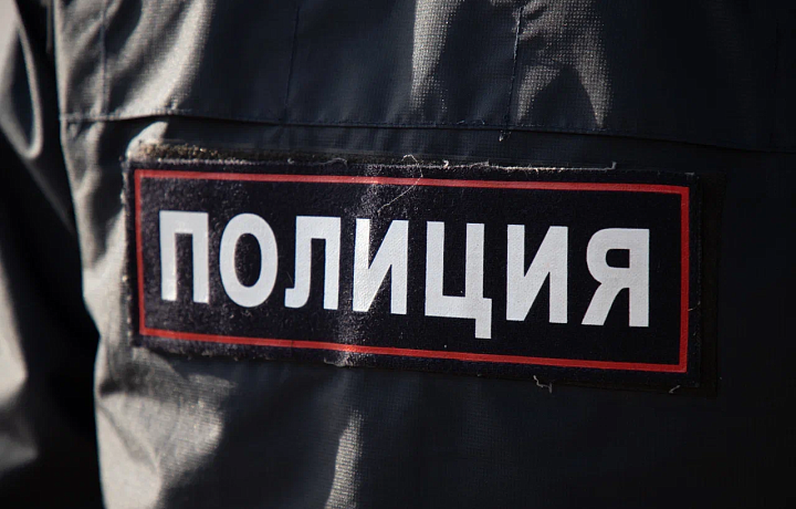 Дончанин украл электроинструменты через открытое в доме окно Дончанин украл электроинструменты через открытое в доме окно