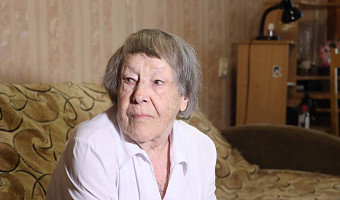 В Туле поздравили с 90-летием выдающуюся советскую велогонщицу Любовь Разуваеву