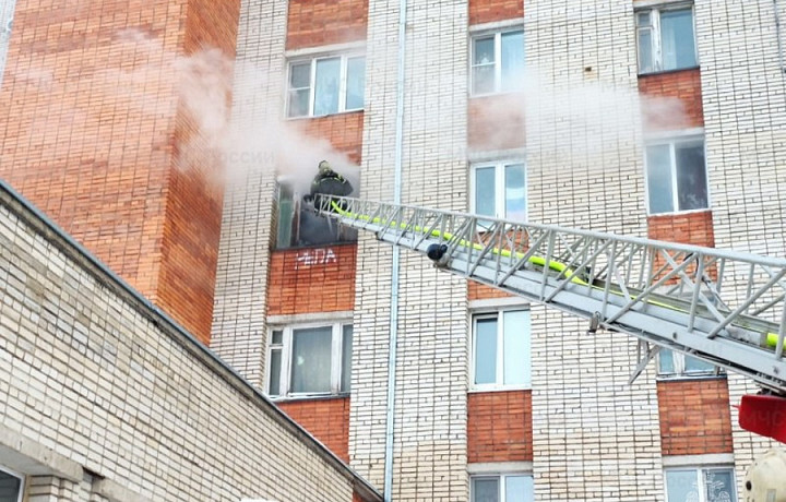 Стали известны подробности пожара в бывшем общежитии в тульском Мясново Стали известны подробности пожара в бывшем общежитии в тульском Мясново