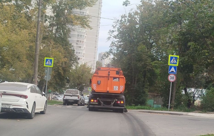 С тульских улиц за сутки вывезено 46 кубометров смета С тульских улиц за сутки вывезено 46 кубометров смета